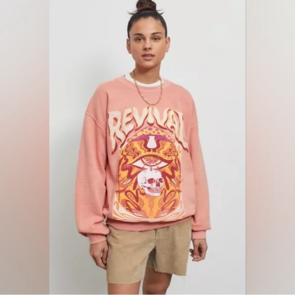 Urban Outfitters Tops - 🍑Social Project•Urban Outfitters•Oversized Crewneck Sweatshirt🍑